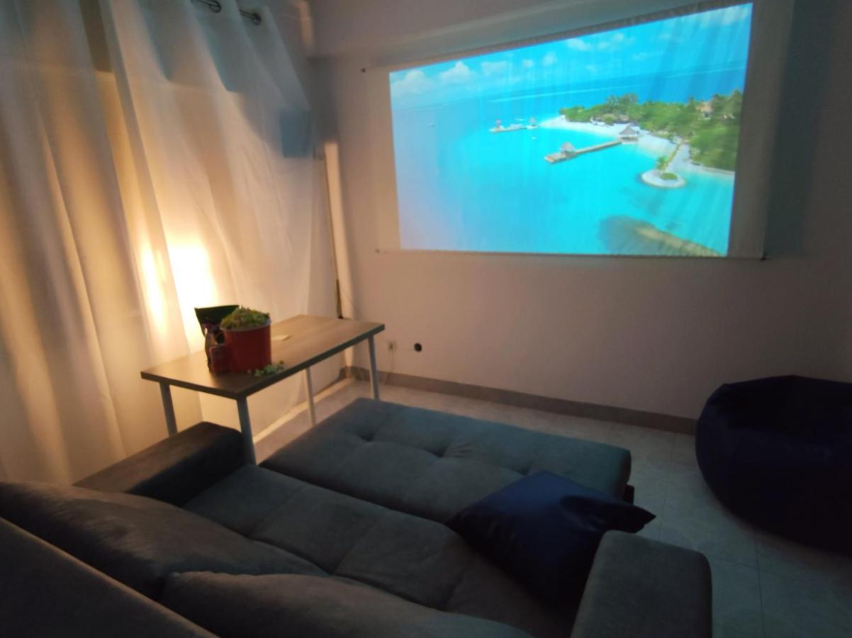 The Whale Beach House Atouguia Da Baleia Εξωτερικό φωτογραφία